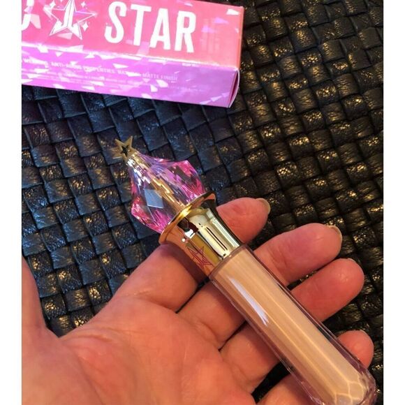 JEFFREE STAR - NWT - Magic Star Concealer in C12 (Medium Skin/Peach Undertones) - Picture 3 of 14